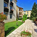 Au Grand De - Pavillon De Selves Hotel 4*