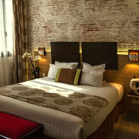 Hotel Au Grand De - Pavillon De Selves
