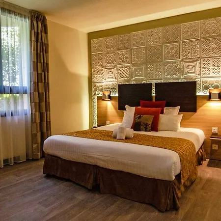 فندق Au Grand De - Pavillon De Selves 4*