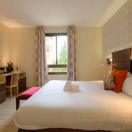 Au Grand De Hotel Sarlat