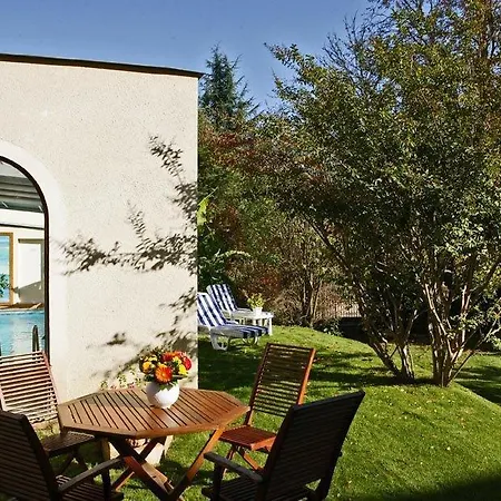 Au Grand De - Pavillon De Selves 4* سارلا لا كانيدا