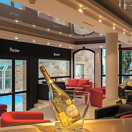 Hotell Au Grand De - Pavillon De Selves