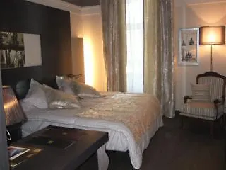 Au Grand De Hotel 4*