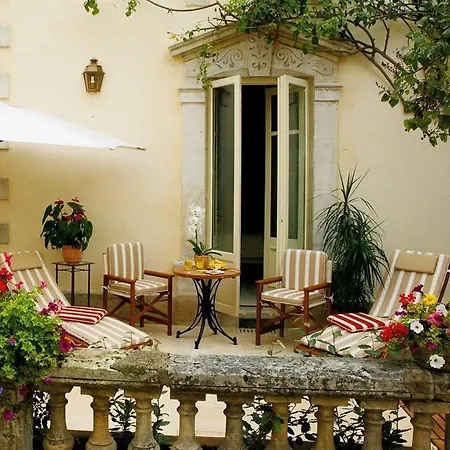 Au Grand De - Pavillon De Selves فندق