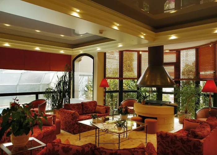 Hotel Au Grand De - Pavillon De Selves