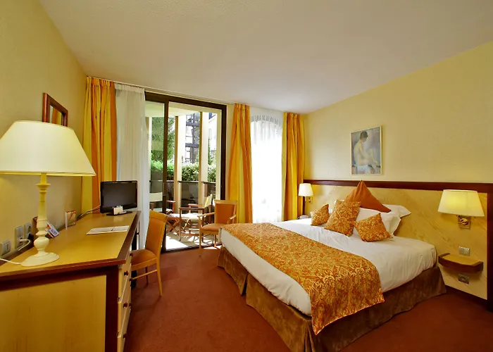 Au Grand De - Pavillon De Selves