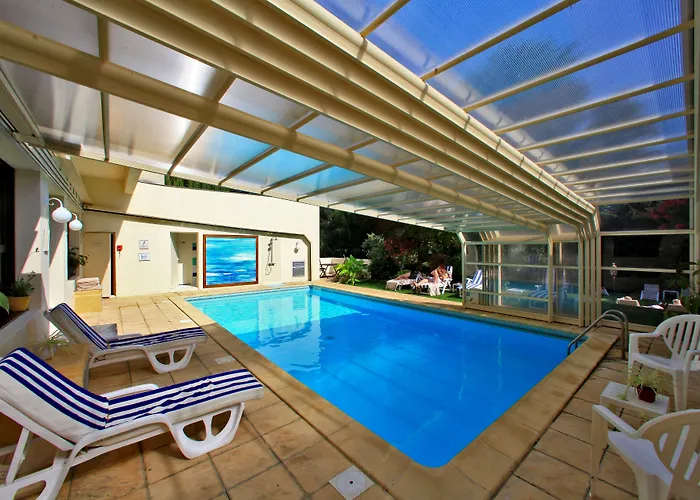 Hotel Au Grand De - Pavillon De Selves 4*