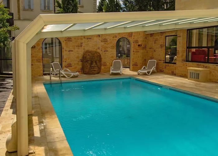 Au Grand De - Pavillon De Selves Hotel