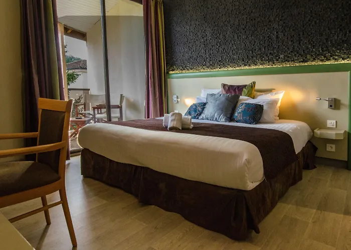 Au Grand De - Pavillon De Selves 4*