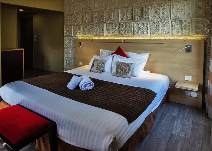 Au Grand De - Pavillon De Selves 4*